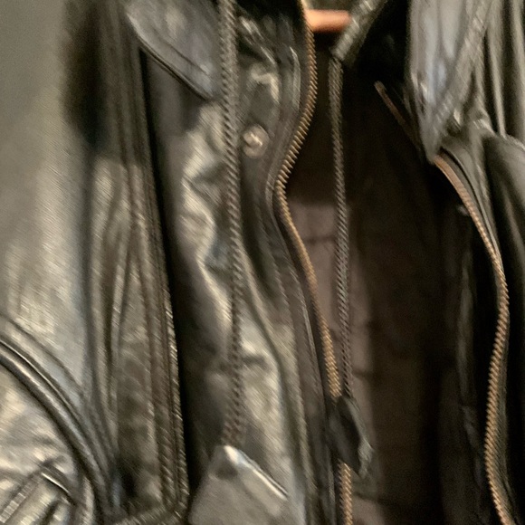 Black leather jacket for men - Picture 5 of 9